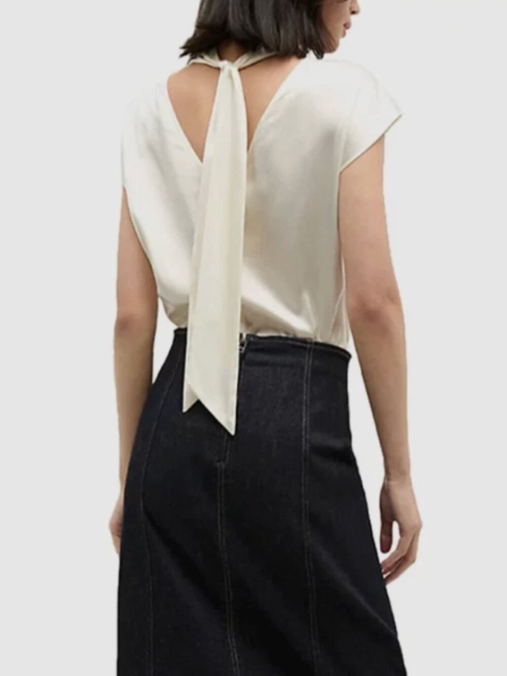 Veronica Beard Leilany Top – Ivory Silk Blend Tie-Back Blouse – Sizes 10 and 12 - Picture 3 of 8
